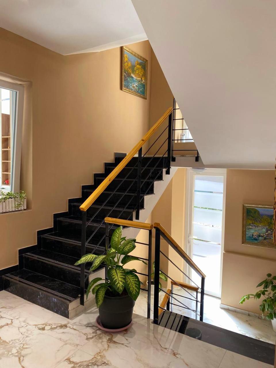 Vila Panto Tirana Exterior photo