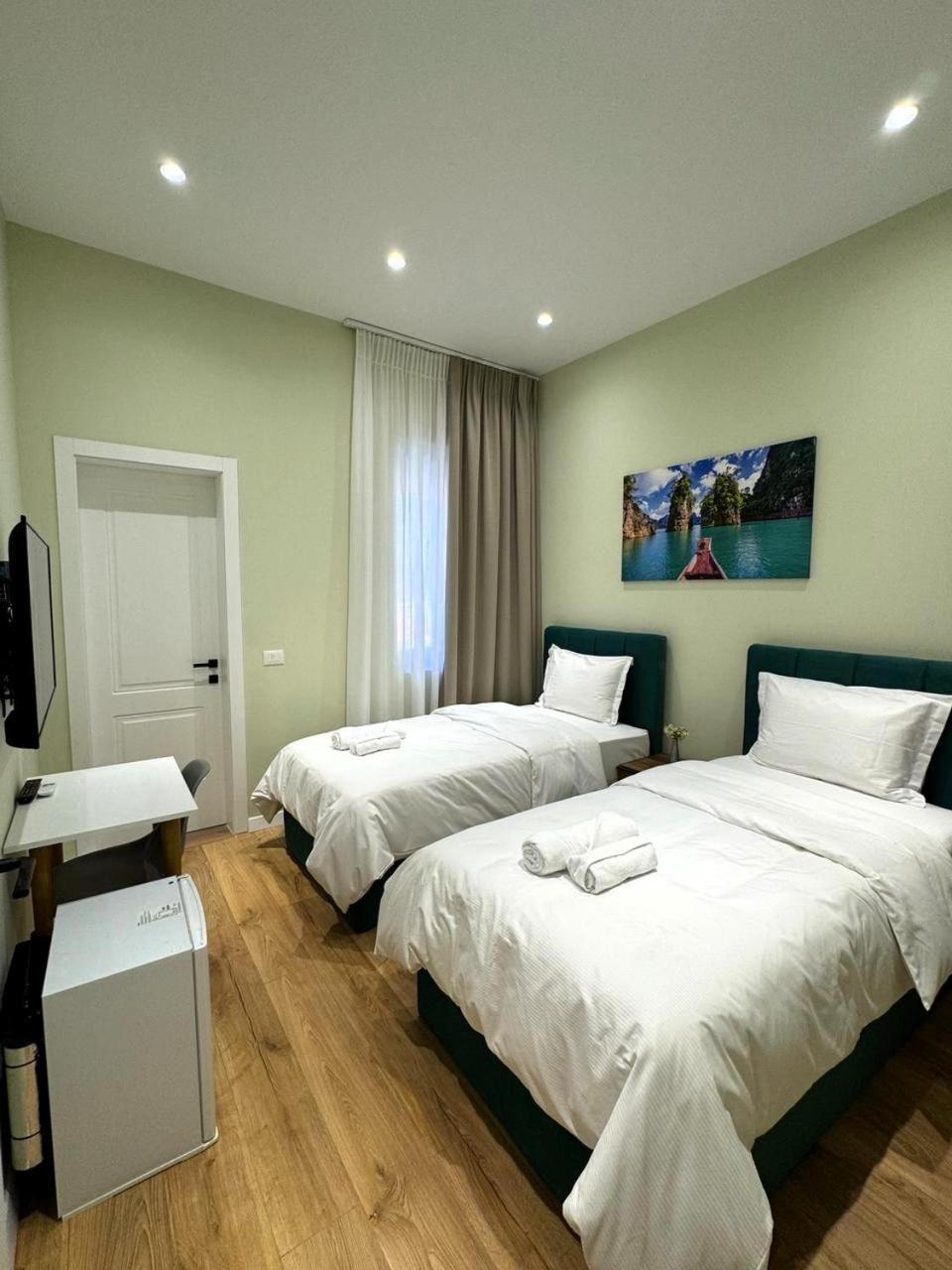 Vila Panto Tirana Exterior photo